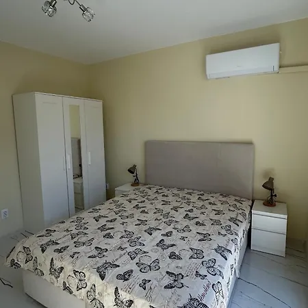 מלון דירות Zigrabay Lovely Appartments פרימורסקו