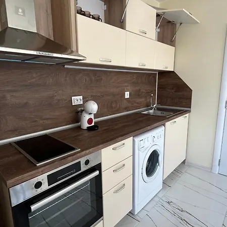 Zigrabay Lovely Appartments פרימורסקו